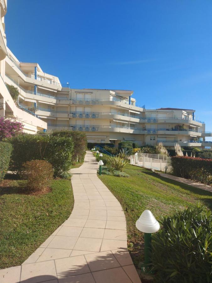 Apartment Juan Les Pins Piscine Et A 200m